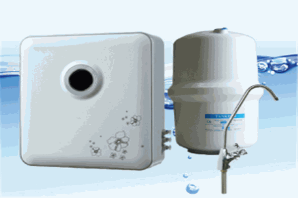 德晨特凈水器 守護家庭飲水健康的智能凈水設備